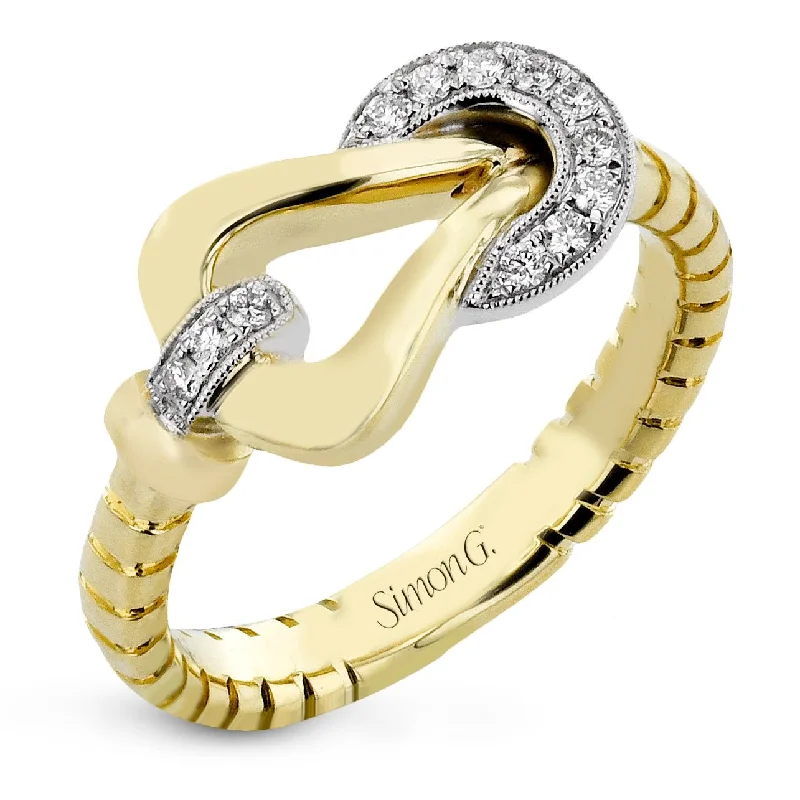 Buckle Fashion Ring In 18k Gold With Diamonds