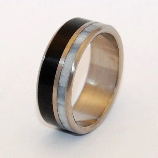 Mountain Top | Men's Black Resin, Gray Pearl Resin & Titanium Wedding Ring