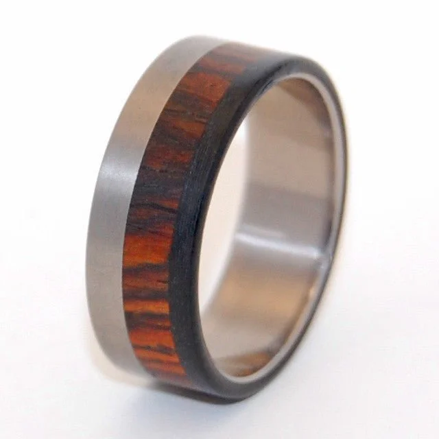 Plentitude | Men's Titanium Wedding Ring