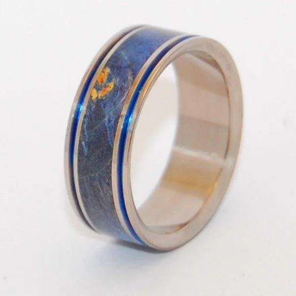 Laugh | Men's Blue Box Elder Wood & Anodized Titanium Wedding Ring