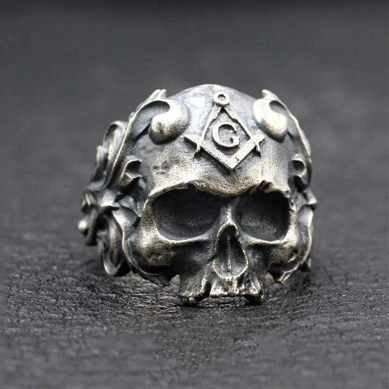 Vintage Vine Sterling Silver Skull Masonic Ring