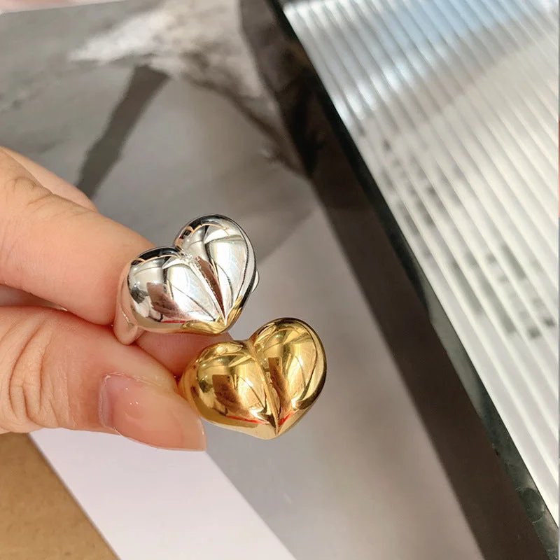 Wholesale Titanium Steel Heart Three-dimensional Solid Rings