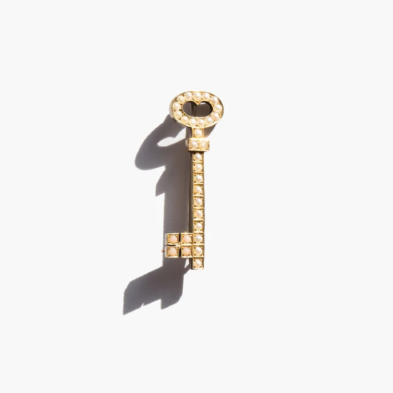 Amadas Key Brooch