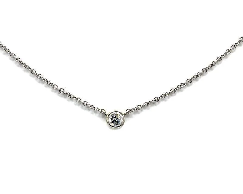 DIAMOND SOLITAIRE PENDANT