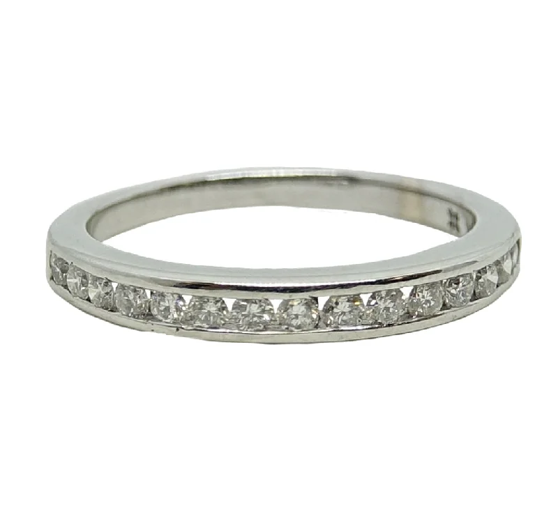 DIAMOND WEDDING BAND