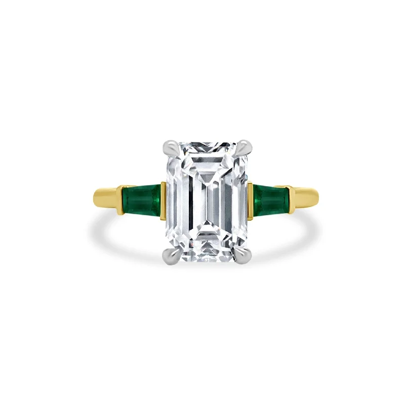 Emerald Cut Diamond with Emerald Tapered Baguettes