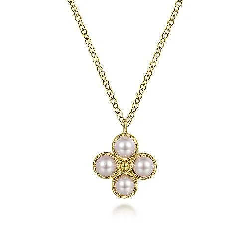 14K Yellow Gold Pearl Flower Pendant Necklace