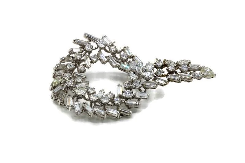 VINTAGE DIAMOND BROOCH